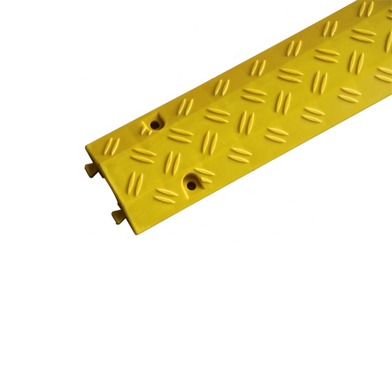 крышка протектора кабеля предохранения от пола канала размера 1 25*14ММ подземная резиновая
